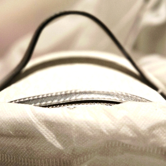 MICHAEL MICHAEL KORS FULL-SIZE BACKPACK with A DUSTBAG - Picture 7 of 7